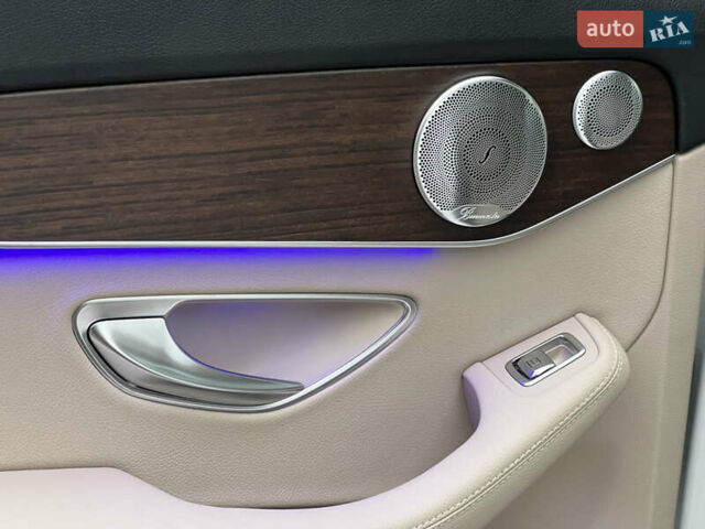 Белый Мерседес Ц-Класс, объемом двигателя 2 л и пробегом 97 тыс. км за 26999 $, фото 38 на Automoto.ua