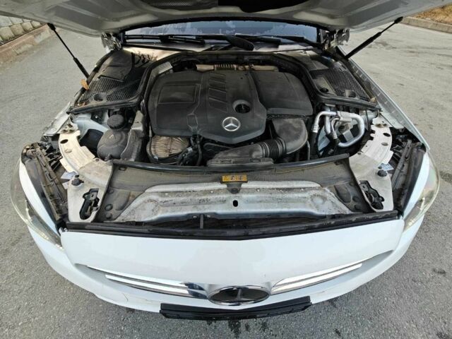 Білий Мерседес Ц-Клас, об'ємом двигуна 2 л та пробігом 70 тис. км за 8700 $, фото 3 на Automoto.ua