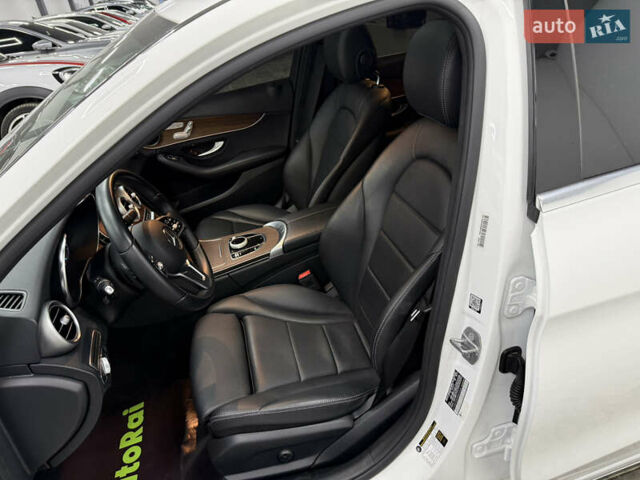 Белый Мерседес Ц-Класс, объемом двигателя 1.99 л и пробегом 40 тыс. км за 28400 $, фото 24 на Automoto.ua