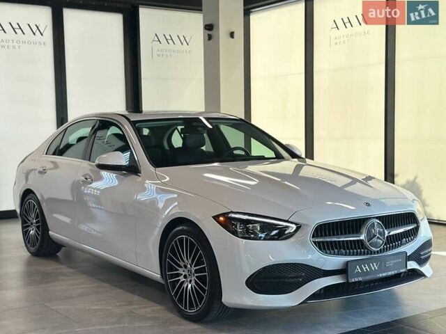Білий Мерседес Ц-Клас, об'ємом двигуна 2 л та пробігом 36 тис. км за 39990 $, фото 9 на Automoto.ua