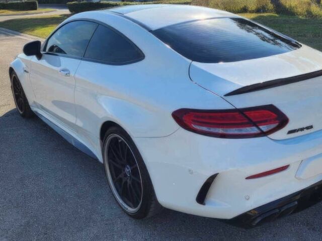 Белый Мерседес Ц-Класс, объемом двигателя 4 л и пробегом 27 тыс. км за 15700 $, фото 4 на Automoto.ua