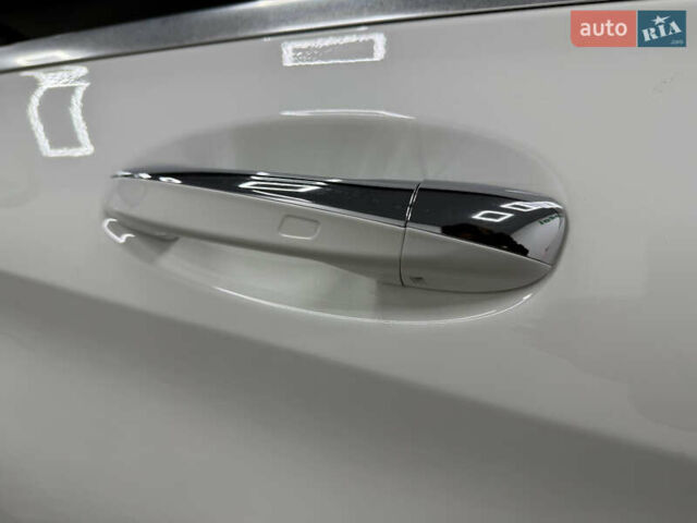 Белый Мерседес Ц-Класс, объемом двигателя 1.99 л и пробегом 40 тыс. км за 28400 $, фото 29 на Automoto.ua