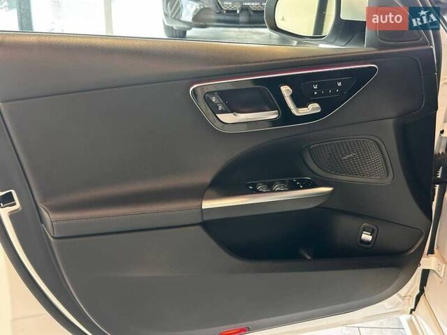 Білий Мерседес Ц-Клас, об'ємом двигуна 2 л та пробігом 30 тис. км за 39990 $, фото 13 на Automoto.ua