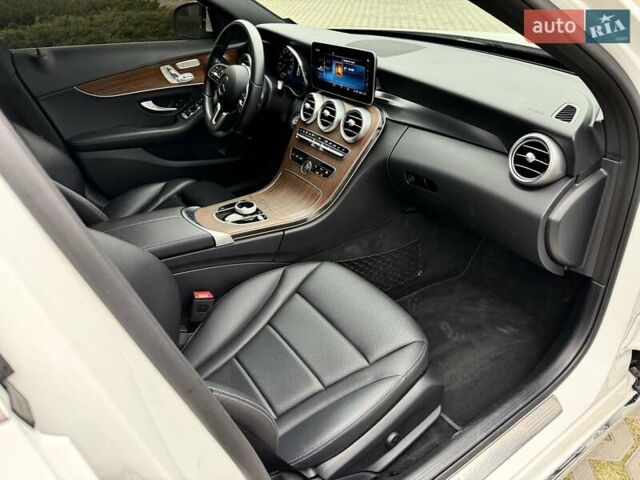 Білий Мерседес Ц-Клас, об'ємом двигуна 2 л та пробігом 40 тис. км за 30500 $, фото 9 на Automoto.ua