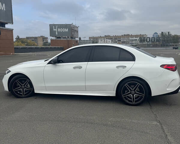 Мерседес Ц-Класс 2021 в Киеве на Automoto.ua Белый Мерседес Ц-Класс, объемом двигателя 1.5 л и пробегом 55 тыс. км за 49999 $, фото 6 на Automoto.ua