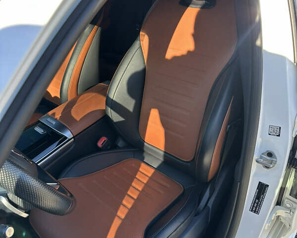 Белый Мерседес Ц-Класс, объемом двигателя 1.5 л и пробегом 66 тыс. км за 46999 $, фото 14 на Automoto.ua