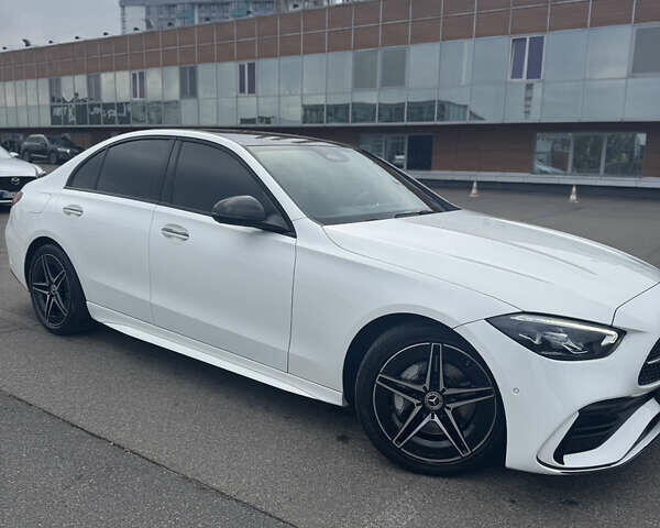 Мерседес Ц-Класс 2021 в Киеве на Automoto.ua Белый Мерседес Ц-Класс, объемом двигателя 1.5 л и пробегом 55 тыс. км за 49999 $, фото 3 на Automoto.ua