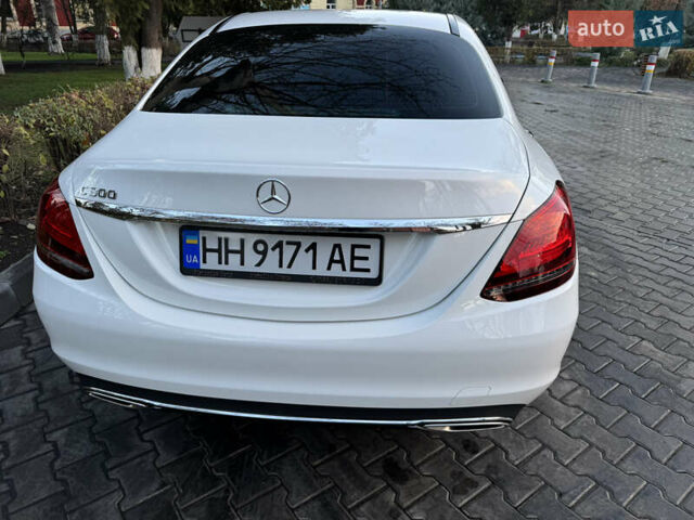 Білий Мерседес Ц-Клас, об'ємом двигуна 1.97 л та пробігом 40 тис. км за 27900 $, фото 1 на Automoto.ua