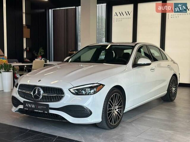 Білий Мерседес Ц-Клас, об'ємом двигуна 2 л та пробігом 36 тис. км за 39990 $, фото 8 на Automoto.ua