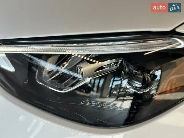 Білий Мерседес Ц-Клас, об'ємом двигуна 2 л та пробігом 36 тис. км за 39990 $, фото 10 на Automoto.ua