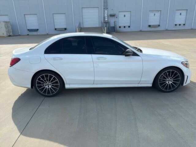 Белый Мерседес Ц-Класс, объемом двигателя 2 л и пробегом 10 тыс. км за 17900 $, фото 5 на Automoto.ua