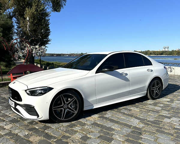 Белый Мерседес Ц-Класс, объемом двигателя 1.5 л и пробегом 66 тыс. км за 46999 $, фото 2 на Automoto.ua