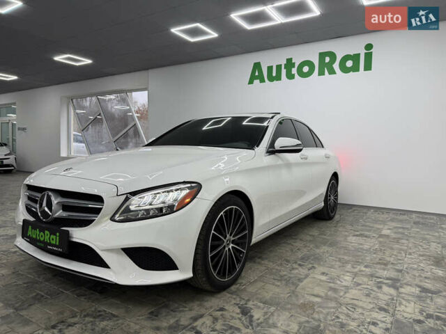 Белый Мерседес Ц-Класс, объемом двигателя 1.99 л и пробегом 40 тыс. км за 28400 $, фото 7 на Automoto.ua