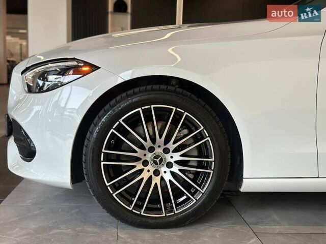 Білий Мерседес Ц-Клас, об'ємом двигуна 2 л та пробігом 36 тис. км за 39990 $, фото 5 на Automoto.ua