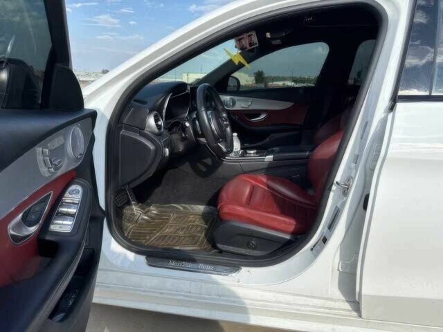 Белый Мерседес Ц-Класс, объемом двигателя 2 л и пробегом 10 тыс. км за 17900 $, фото 6 на Automoto.ua