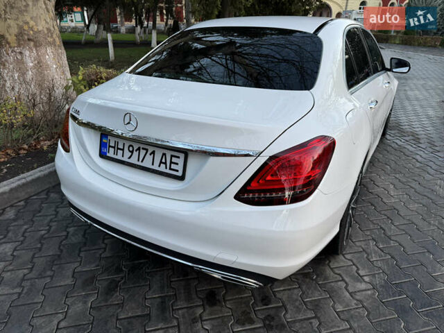 Білий Мерседес Ц-Клас, об'ємом двигуна 1.97 л та пробігом 40 тис. км за 27900 $, фото 4 на Automoto.ua