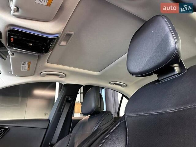 Білий Мерседес Ц-Клас, об'ємом двигуна 2 л та пробігом 36 тис. км за 39990 $, фото 30 на Automoto.ua