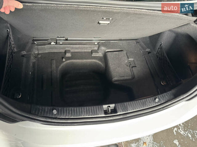 Білий Мерседес Ц-Клас, об'ємом двигуна 1.97 л та пробігом 40 тис. км за 27900 $, фото 23 на Automoto.ua
