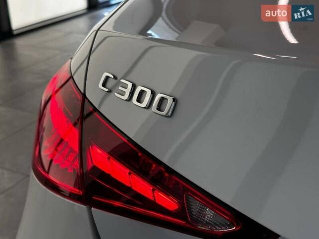 Білий Мерседес Ц-Клас, об'ємом двигуна 2 л та пробігом 30 тис. км за 39990 $, фото 47 на Automoto.ua