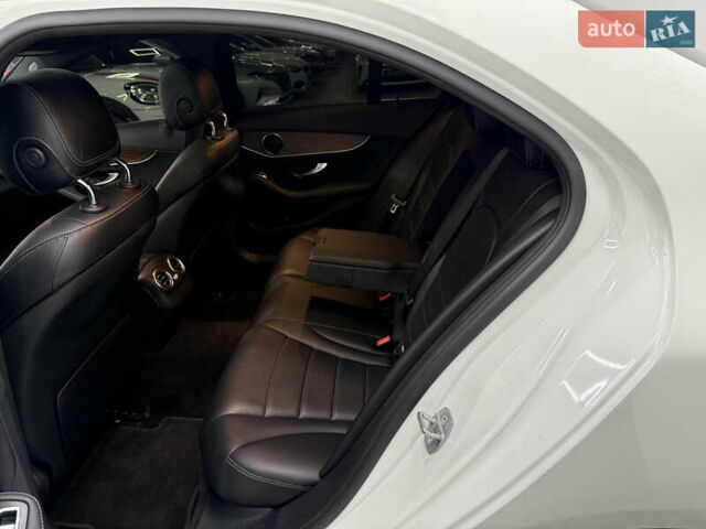 Белый Мерседес Ц-Класс, объемом двигателя 1.99 л и пробегом 40 тыс. км за 28400 $, фото 27 на Automoto.ua