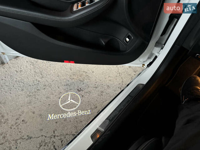 Білий Мерседес Ц-Клас, об'ємом двигуна 1.97 л та пробігом 40 тис. км за 27900 $, фото 2 на Automoto.ua