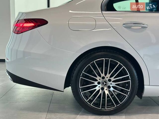 Білий Мерседес Ц-Клас, об'ємом двигуна 2 л та пробігом 36 тис. км за 39990 $, фото 7 на Automoto.ua