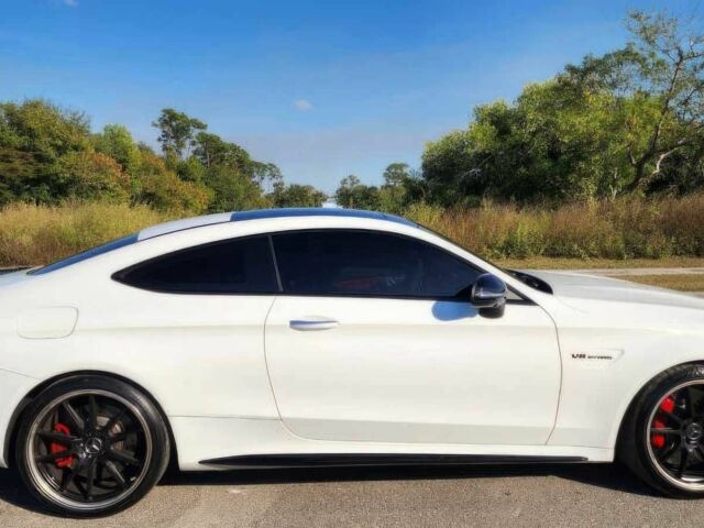 Белый Мерседес Ц-Класс, объемом двигателя 4 л и пробегом 27 тыс. км за 15700 $, фото 3 на Automoto.ua