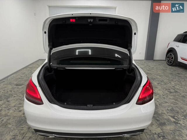 Белый Мерседес Ц-Класс, объемом двигателя 1.99 л и пробегом 40 тыс. км за 28400 $, фото 33 на Automoto.ua