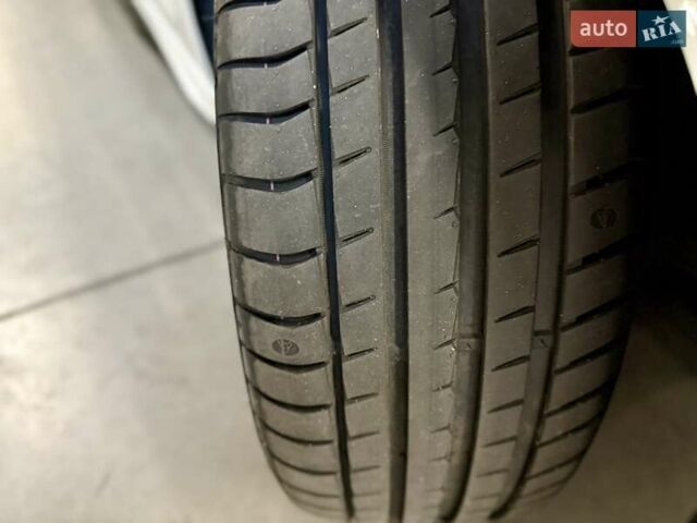 Білий Мерседес Ц-Клас, об'ємом двигуна 2 л та пробігом 54 тис. км за 47950 $, фото 73 на Automoto.ua