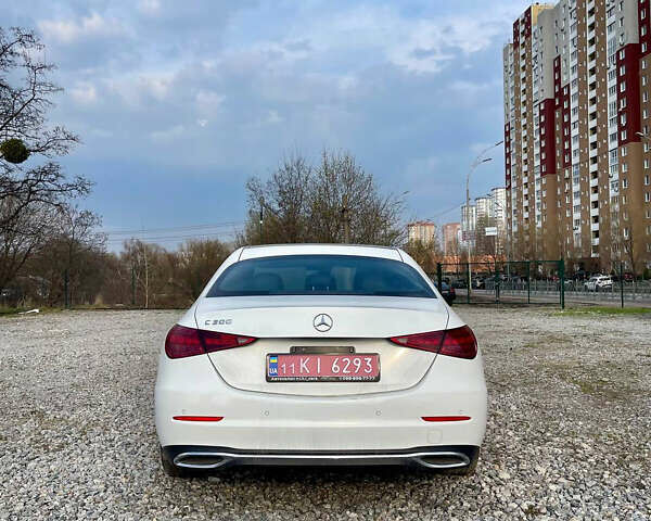Білий Мерседес Ц-Клас, об'ємом двигуна 2 л та пробігом 26 тис. км за 35500 $, фото 5 на Automoto.ua