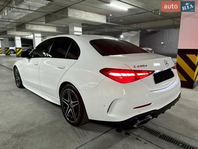Мерседес Ц-Класс 2022 в Днепре (Днепропетровске) на Automoto.ua Белый Мерседес Ц-Класс, объемом двигателя 1.99 л и пробегом 30 тыс. км за 54000 $, фото 4 на Automoto.ua