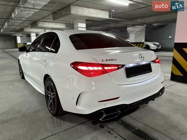 Білий Мерседес Ц-Клас, об'ємом двигуна 1.99 л та пробігом 30 тис. км за 54000 $, фото 9 на Automoto.ua