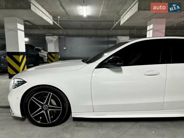 Мерседес Ц-Класс 2022 в Днепре (Днепропетровске) на Automoto.ua Белый Мерседес Ц-Класс, объемом двигателя 1.99 л и пробегом 30 тыс. км за 54000 $, фото 1 на Automoto.ua
