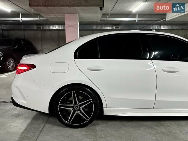 Белый Мерседес Ц-Класс, объемом двигателя 1.99 л и пробегом 30 тыс. км за 52000 $, фото 15 на Automoto.ua