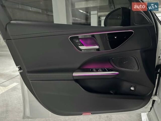 Мерседес Ц-Класс 2022 в Днепре (Днепропетровске) на Automoto.ua Белый Мерседес Ц-Класс, объемом двигателя 1.99 л и пробегом 30 тыс. км за 54000 $, фото 10 на Automoto.ua