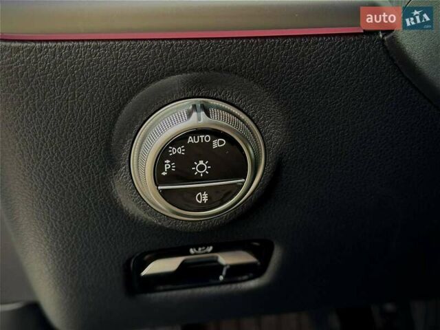 Білий Мерседес Ц-Клас, об'ємом двигуна 2 л та пробігом 25 тис. км за 40000 $, фото 33 на Automoto.ua