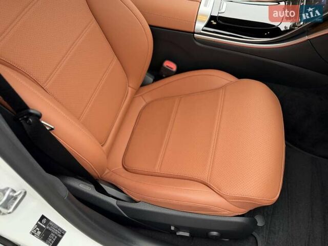 Білий Мерседес Ц-Клас, об'ємом двигуна 1.99 л та пробігом 5 тис. км за 53000 $, фото 34 на Automoto.ua