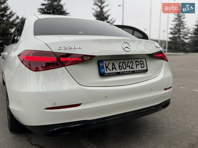 Білий Мерседес Ц-Клас, об'ємом двигуна 1.99 л та пробігом 5 тис. км за 53000 $, фото 7 на Automoto.ua