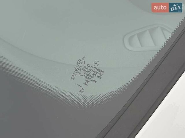 Білий Мерседес Ц-Клас, об'ємом двигуна 1.99 л та пробігом 5 тис. км за 53000 $, фото 9 на Automoto.ua
