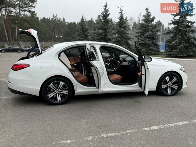 Білий Мерседес Ц-Клас, об'ємом двигуна 1.99 л та пробігом 5 тис. км за 53000 $, фото 19 на Automoto.ua