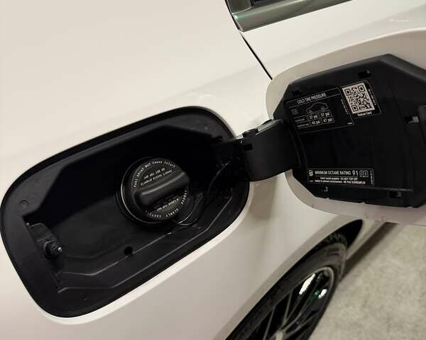 Белый Мерседес Ц-Класс, объемом двигателя 2 л и пробегом 10 тыс. км за 42000 $, фото 19 на Automoto.ua