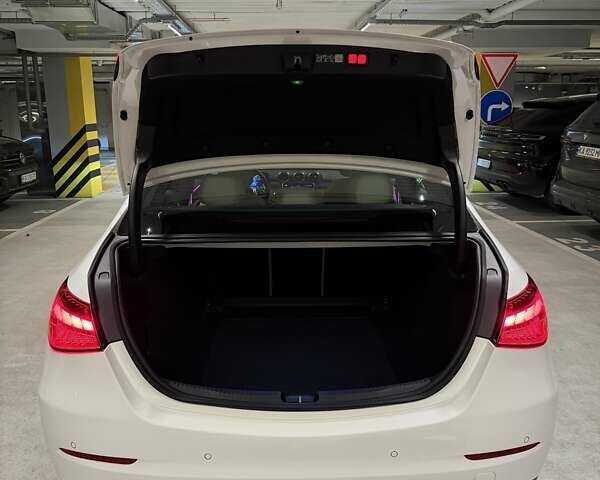 Белый Мерседес Ц-Класс, объемом двигателя 2 л и пробегом 10 тыс. км за 42000 $, фото 17 на Automoto.ua