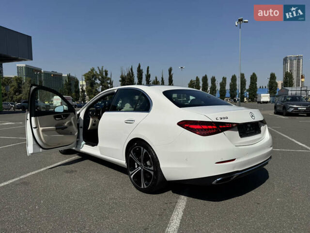 Білий Мерседес Ц-Клас, об'ємом двигуна 2 л та пробігом 8 тис. км за 41500 $, фото 14 на Automoto.ua