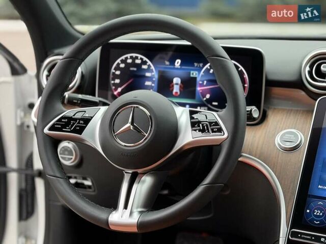 Білий Мерседес Ц-Клас, об'ємом двигуна 1.99 л та пробігом 5 тис. км за 53000 $, фото 37 на Automoto.ua