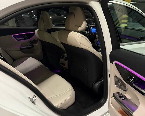 Белый Мерседес Ц-Класс, объемом двигателя 2 л и пробегом 10 тыс. км за 42000 $, фото 16 на Automoto.ua