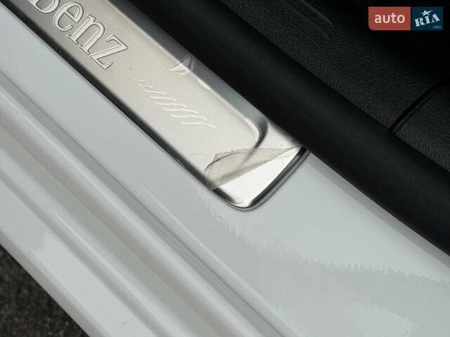 Білий Мерседес Ц-Клас, об'ємом двигуна 1.99 л та пробігом 5 тис. км за 53000 $, фото 25 на Automoto.ua