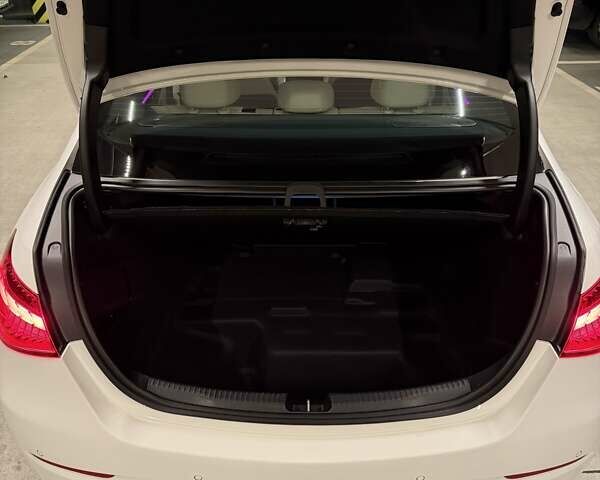 Белый Мерседес Ц-Класс, объемом двигателя 2 л и пробегом 10 тыс. км за 42000 $, фото 18 на Automoto.ua