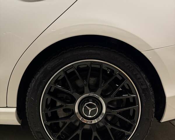 Белый Мерседес Ц-Класс, объемом двигателя 2 л и пробегом 10 тыс. км за 42000 $, фото 4 на Automoto.ua