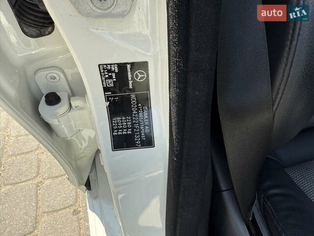 Білий Мерседес Ц-Клас, об'ємом двигуна 3 л та пробігом 302 тис. км за 8999 $, фото 33 на Automoto.ua