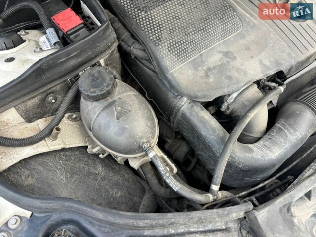 Білий Мерседес Ц-Клас, об'ємом двигуна 2.2 л та пробігом 310 тис. км за 9200 $, фото 24 на Automoto.ua